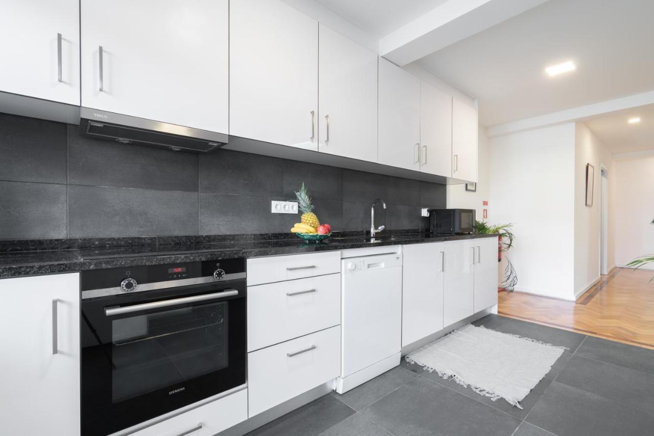 אספיניו Host Wise - Spacious Fresh Flat W Terrace - Near Sea מראה חיצוני תמונה