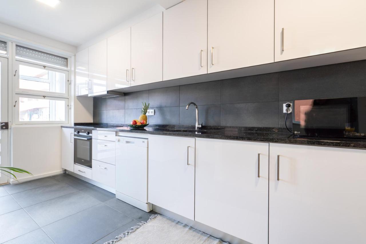 אספיניו Host Wise - Spacious Fresh Flat W Terrace - Near Sea מראה חיצוני תמונה